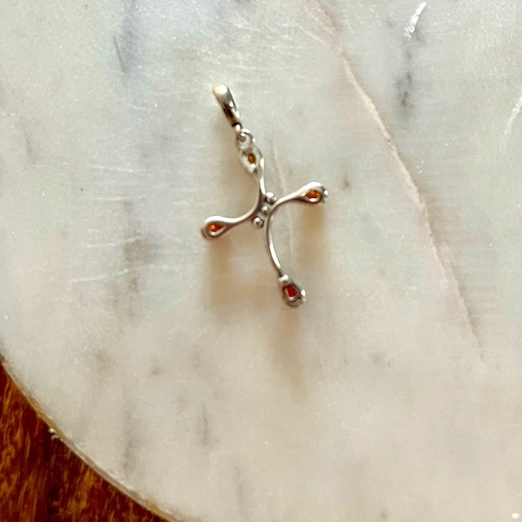 Sterling silver cross natural amber stone pendant - Picture 3 of 3